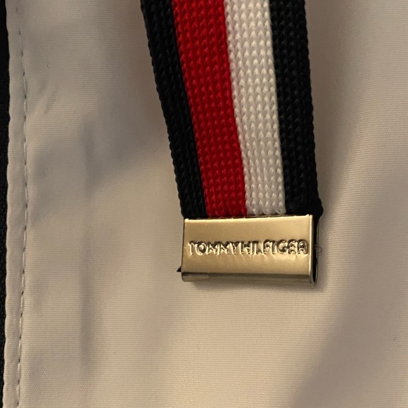 Tommy Hilfiger Ladies' Long Lightweight Windbreaker Hooded Rain Jacket, Sz. XL - Picture 7 of 12